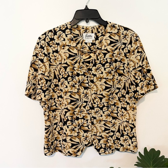 VINTAGE Black And Cream Floral 2 Piece - Picture 2 of 11